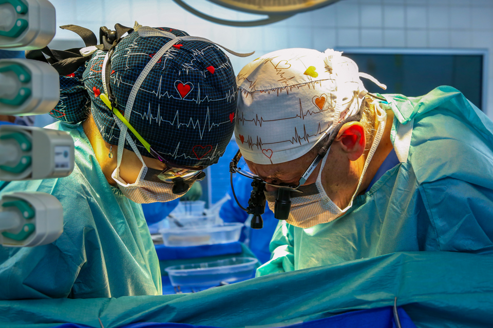 KFSHRC Successfully Performs Heart Transplant for Saudi Child Using Organ from UAE Brain-dead Donor