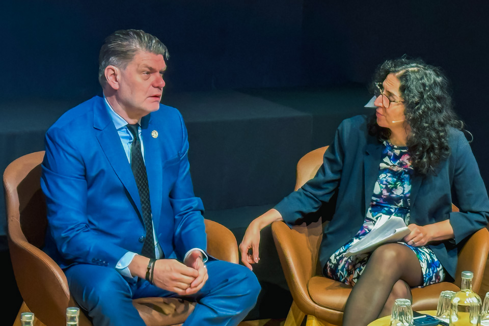 KFSHRC Showcases Leadership in Advancing AI in Healthcare at London summit-Website size