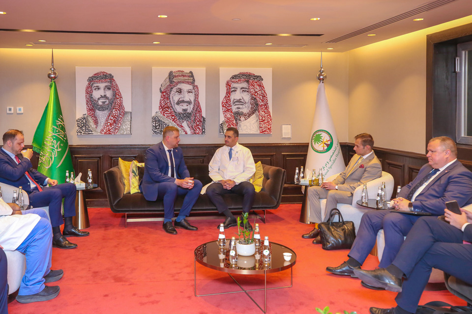 E2519052025 HA  1 website